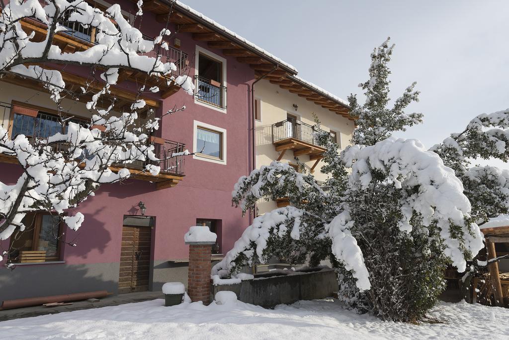 Agriturismo Gli Elfi Aosta Luaran gambar